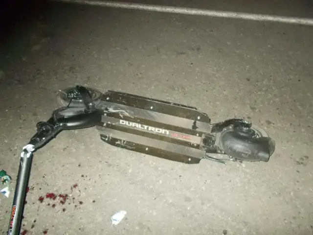 Боле 100 пострадавших в аварии с латвийскими электросамокатами, но погибают пешеходы (дополнено по информации от Госполиции)