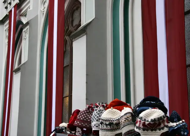Чего народ ждет от праздничных речей государственных должностных лиц? — «Неаткарига»