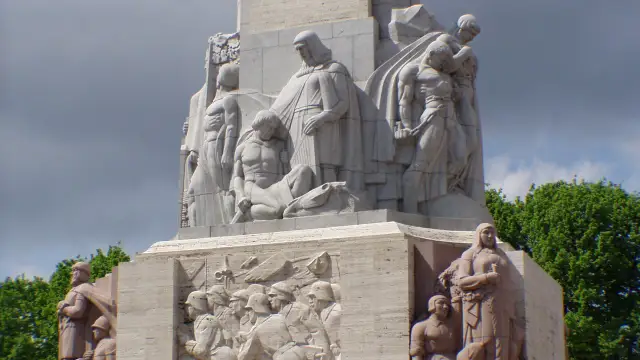 Rīgas dome plāno nodot valsts īpašumā zemi zem Brīvības pieminekļa