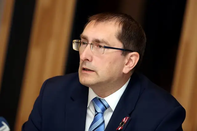 «Исчезли миллионы тонн российских грузов»: министр Линкайтс уверен, что объемов транзита Латвии уже не вернуть