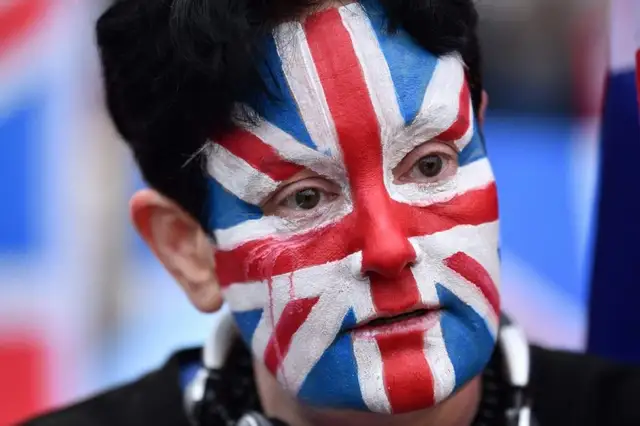Партия Reform UK обещает лишить пособий всех иностранцев, включая граждан ЕС