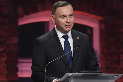 Duda: Polija nodevusi Ukrainai vairāk nekā 240 tankus