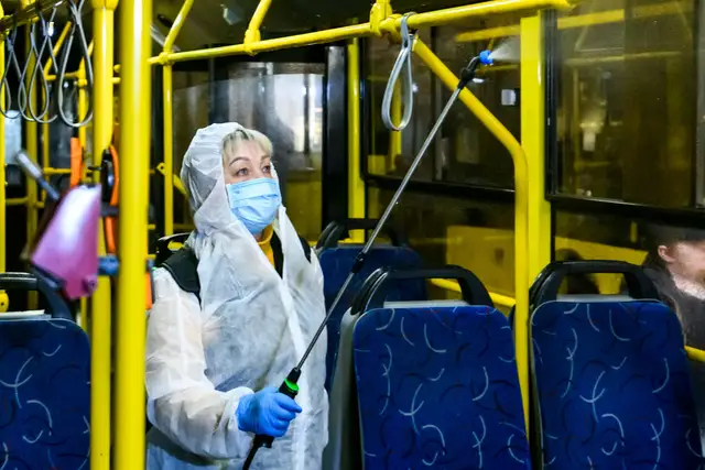 Двое из 11 заболевших коронавирусом за последние сутки заразились в Латвии