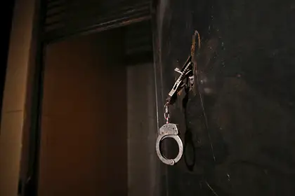 Страсти все еще бушуют: мужчина, подозреваемый в половом преступлении, пытался похитить потерпевшую