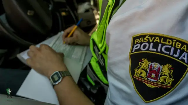 За сутки полиция завела 17 дел о несоблюдении ограничений. В Болдерае помогли перепившей школьнице