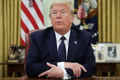 Противника вакцинации Трамп выдвинул на пост министра здравоохранения США
