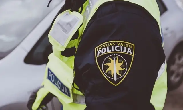 «Он не может дышать»: эта фраза вчера прозвучала в Риге в ходе задержания юноши полицейскими (видео)