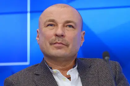 Тренер по фигурному катанию сравнил удаленную работу с резиновыми женщинами