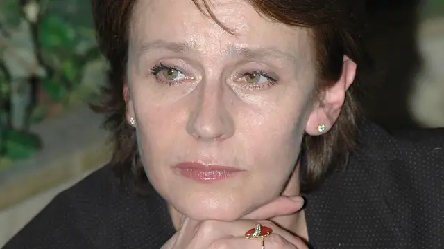 И тоже роман с женатым: Елена Сафонова повторила судьбу героини «Зимней вишни»