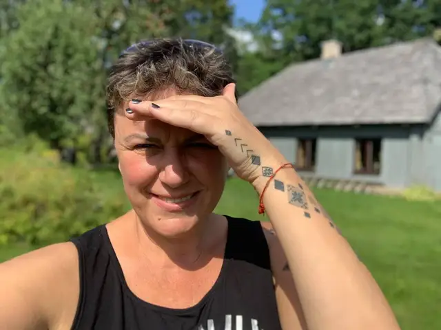 Линда Мурниеце рассказала, что держит дома пистолет