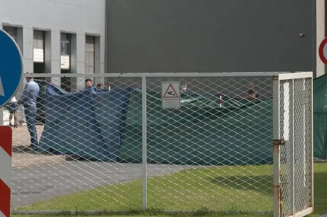 Apcietina pamatīgā dzērumā braukušo «Lexus» vadītāju par traģiskas avārijas izraisīšanu Šmerlī