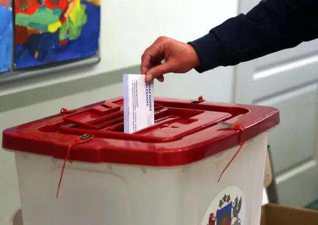 Partiju reitingā pirmais trijnieks nemainīgs; uzlabojušās ZZS un «Apvienotā saraksta» pozīcijas