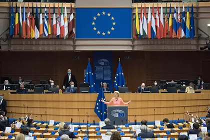 Где шпроты, где серый горох!? Депутаты Европарламента возмущены собственной столовой