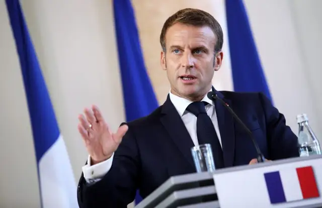 Отсутствие поддержки во время пандемии COVID-19 со стороны ЕС может спровоцировать Frexit