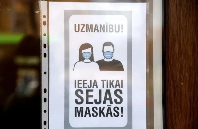 SPKC: Covid-19 ierobežojumus Latvijā nevajadzētu mazināt vēl vismaz mēnesi