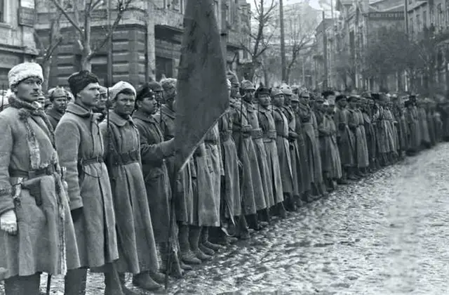 «В горы бросаются миллионы золота»: как Грузию присоединяли к Советской России