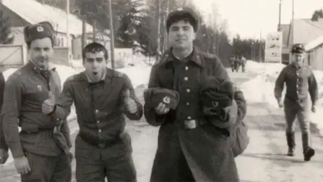 Армейские фото российских знаменитостей: Сосо Павлиашвили, кстати, в Латвии служил
