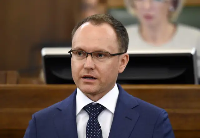 Скриде: если будет достаточно вакцин и медперсонала можно будет прививать по 84 тыс человек в неделю
