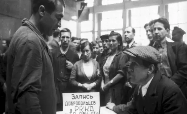 Безумен ли Навальный? К вопросу о том, почему многим непонятно его возвращение в Россию