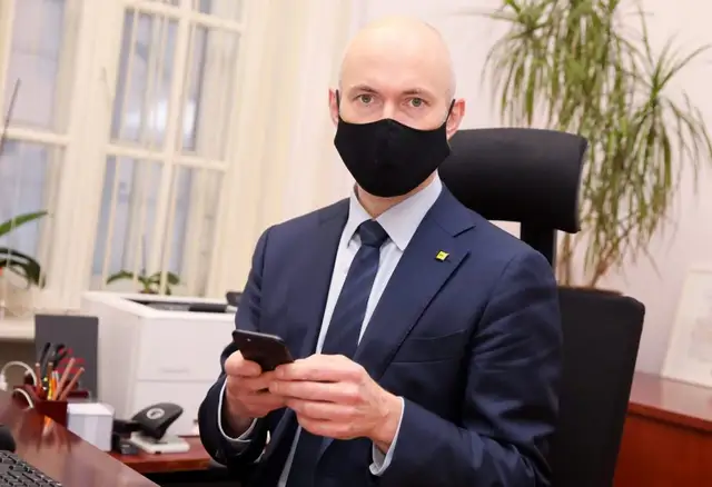 Koalīcijas līmenī gaidāmas politiskās konsultācijas par iespējamu pienākumu vakcinēties pret Covid-19