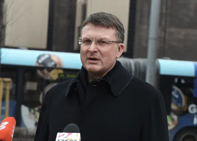 Nemiro un Petraviča esot uzņemti partijā «Latvija pirmajā vietā»