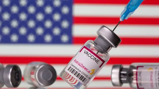 США завершили испытания AstraZeneca, которая составляет «ядро» латвийского «портфеля» — тромбозов не выявлено