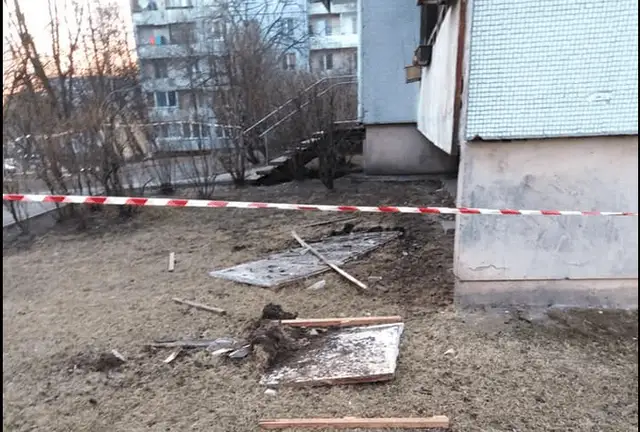 В Вецмилгрависе с 7 этажа упала часть лоджии: подробности ЧП