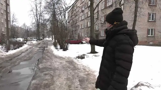 Автовладельцев в Пардаугаве массово оштрафовали за неправильную парковку: как с этим бороться?