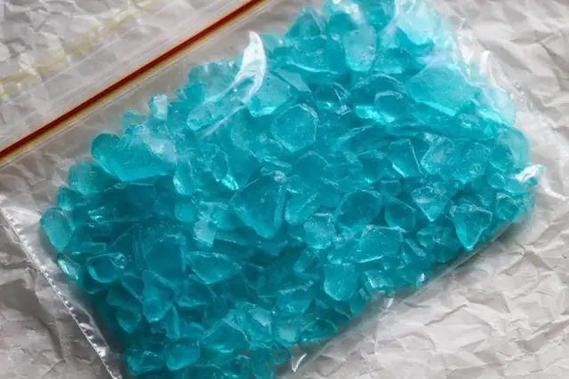 Kurzemē par amfetamīna neatļautu iegādāšanos piemēro trīs gadu un divu mēnešu cietumsoda