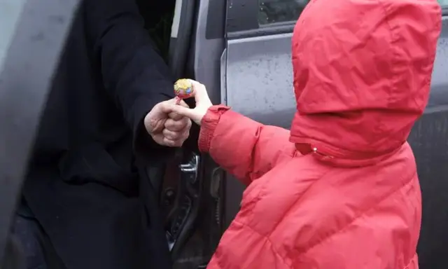 Pēc divu gadu pauzes vēl vienā lietā pedofilam piespriests mūža ieslodzījums