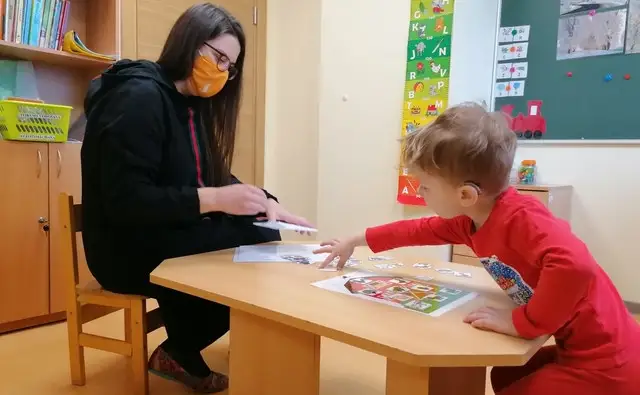 «Кричать, плакать или смеяться?» В соцсетях шокированы объявлением о вакансии в детском саду