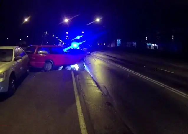 Tiesa atteikusies apcietināt traģēdijā vainotu dzērājšoferi, jo nav pieļaujams, ka atrašanās cietumā priekšlaikus pildītu soda funkciju