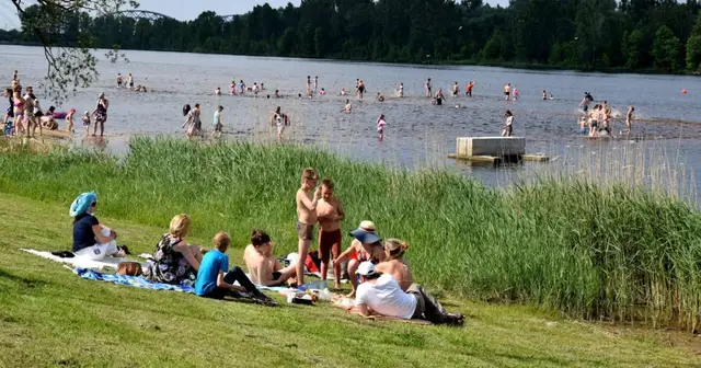 А люди купаются: где сейчас самая тёплая вода?