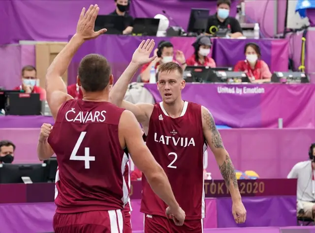 Latvijas 3×3 basketbolisti olimpisko spēļu turnīra ceturtajā mačā uzvar Japānu