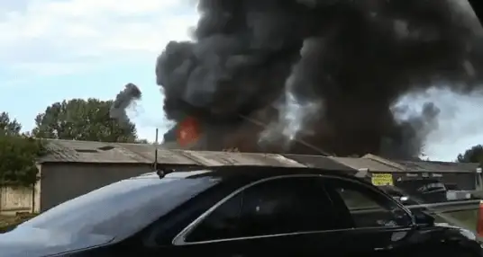 На Румбуле возник пожар повышенной опасности: движение ограничено