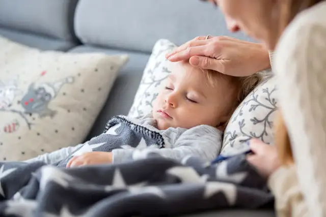 Vīrusu laiks ir klāt! Bērnu slimnīcā akūti saslimušus bērnus pēc pieraksta pediatrs sāk pieņemt arī novietnē “Torņakalns”