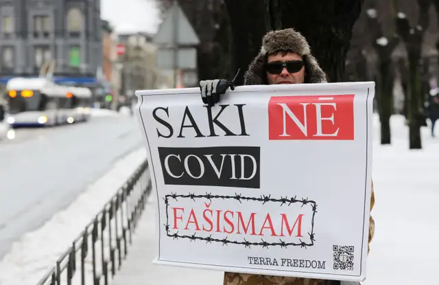 Раймонд Чударс предложил недовольным сидеть молча и не лить воду на мельницу другого государства