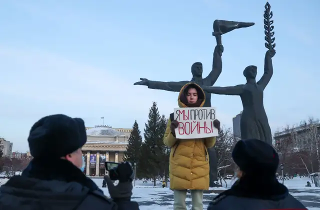 Ходорковский россиянам: протестуйте! Ваши 15 суток ареста могут спасти чью-то жизнь. В РФ задерживают уже за твиты