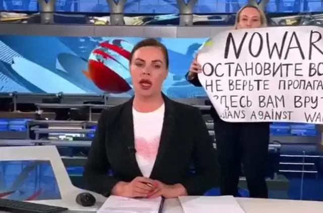 «Свет должен восторжествовать над тьмой»: Овсянникова получила премию Вацлава Гавела