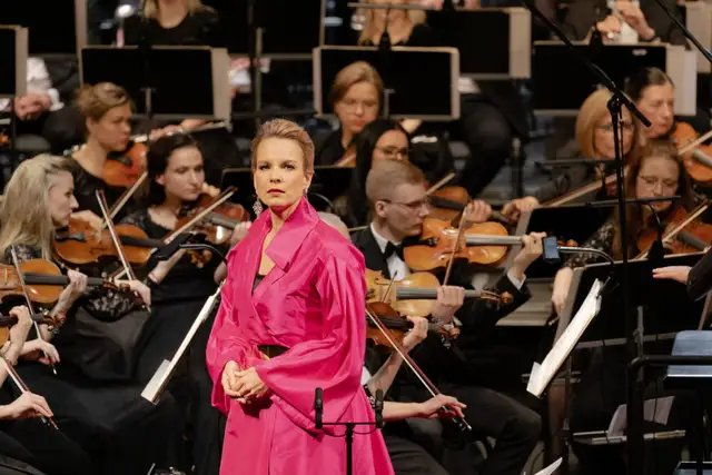 Latvijas Nacionālās operas ar grandiozām stāvovācijām i- pasaulslavenā latviešu mecosoprāna Elīnas Garančas solokoncerts