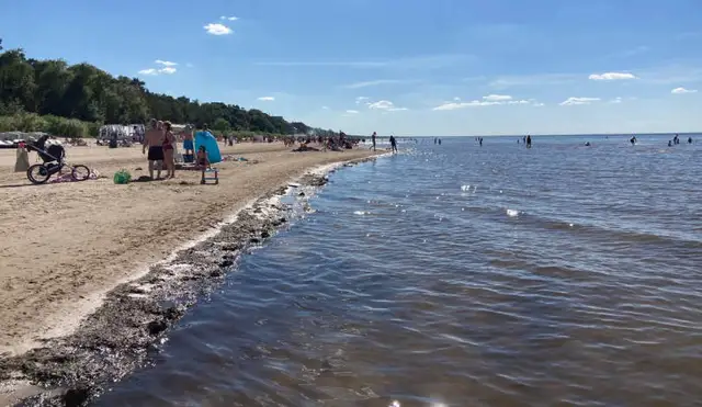 Где искупаться? В некоторых водоемах Риги вода уже основательно прогрелась