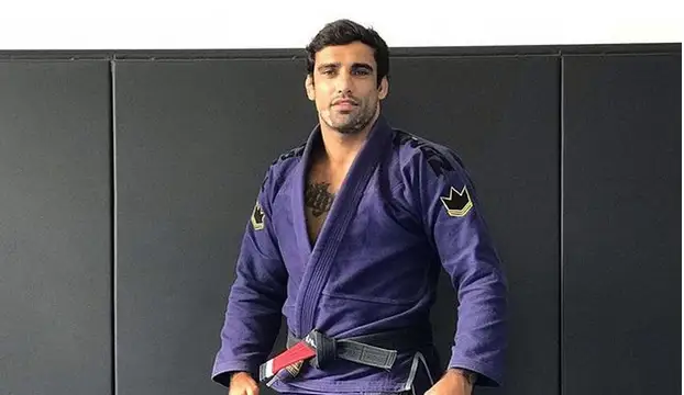 Скрутил пьяного хулигана и получил пулю — тот оказался полицейским: погиб 8-кратный чемпион мира по джиу-джитсу
