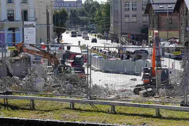 «Rail Baltica» Gogoļa ielas pārvada posmā mainīta gājēju plūsmas organizācija