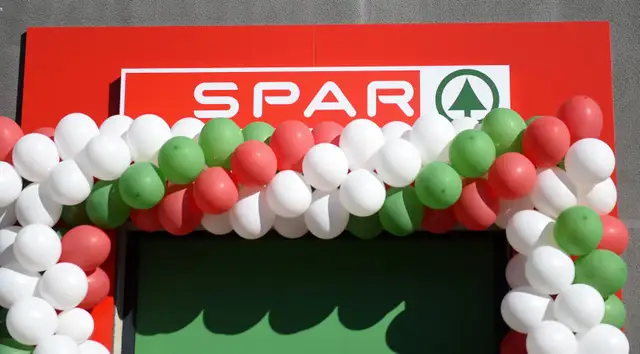 Saldū atklāj pirmo mazumtirgotāja «SPAR» veikalu Latvijā (FOTO)
