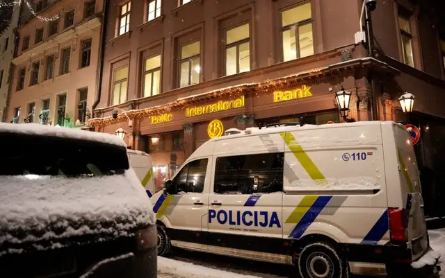 В Baltic International Bank ворвался спецназ: проходит обыск (ФОТО)