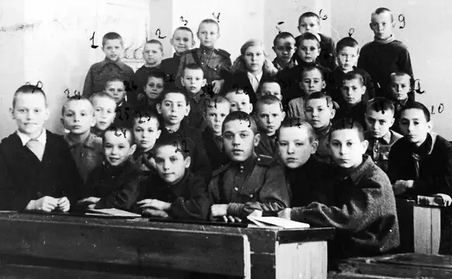 Были вагоны только для немцев: историк Жагарс — о жизни рижан в 40-е
