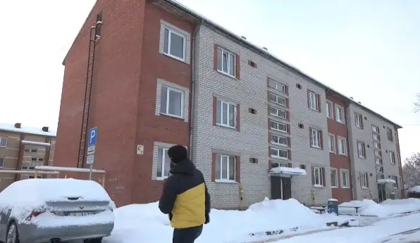 «Доходит даже до стрельбы!» В Бауске бурно конфликтуют соседи, полиция разводит руками
