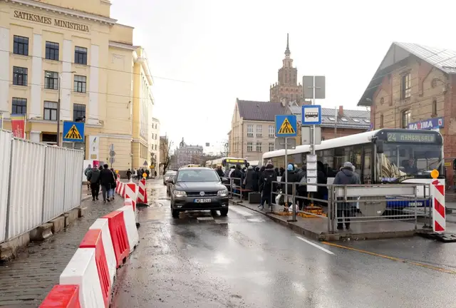 Slēgs satiksmi Gogoļa ielas posmā; sabiedriskā transporta satiksme saglabāsies