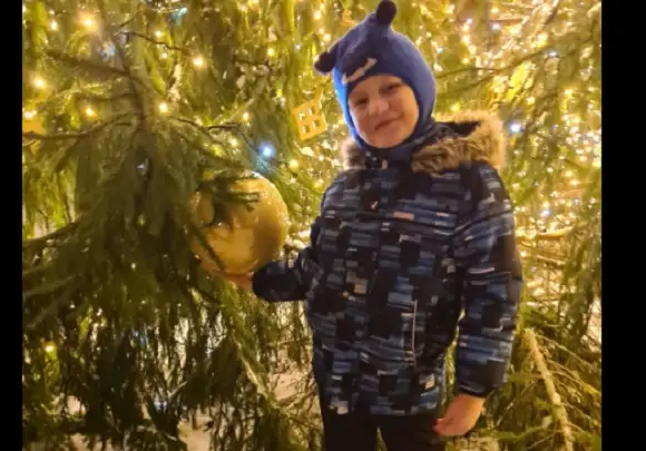 Пропал мальчик 7 лет! Вышел из школы в Зиепниеккалнсе и не добрался до Иманты (НАЙДЕН)