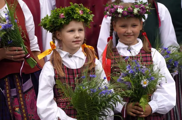 Ar lielkoncertu Rīgā noslēdzas Dziesmu un deju svētki